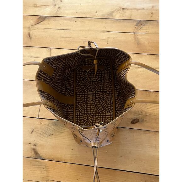 MCM Large Reversible Liz Shopping Tote Bag. Cognac Brown. Logo. Leather - Picture 7 of 11